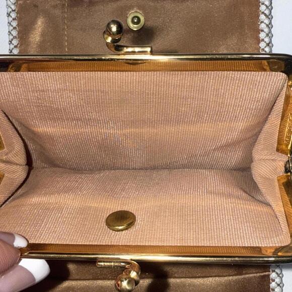 Vintage Whiting & Davis White Old Money Wedding Classy Metal Mesh Wallet Clutch - Picture 11 of 15